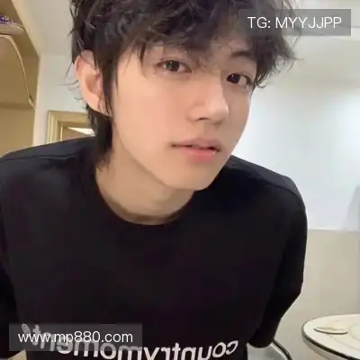 穆含茹